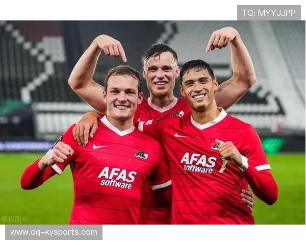 战意盎然球员对决，双方风格碰撞交织激情，战意比赛规则